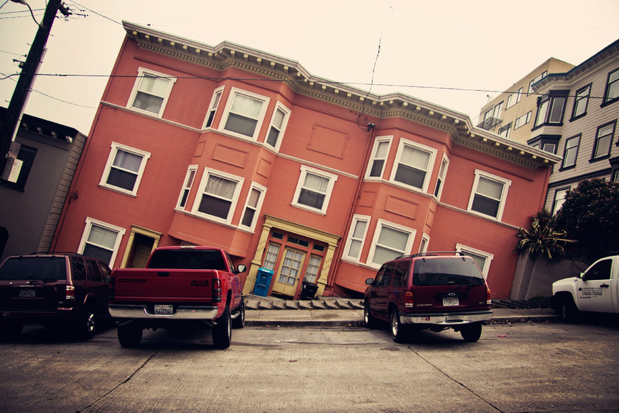 Иллюзии в фотографиях: кадры, на которые придётся посмотреть дважды (44 фото)