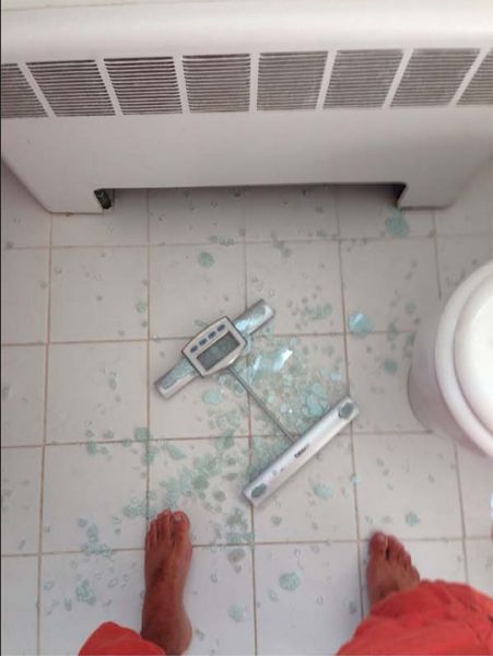 С каждым может случиться (38 фото)