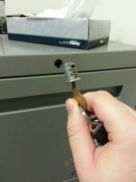 С каждым может случиться (38 фото)