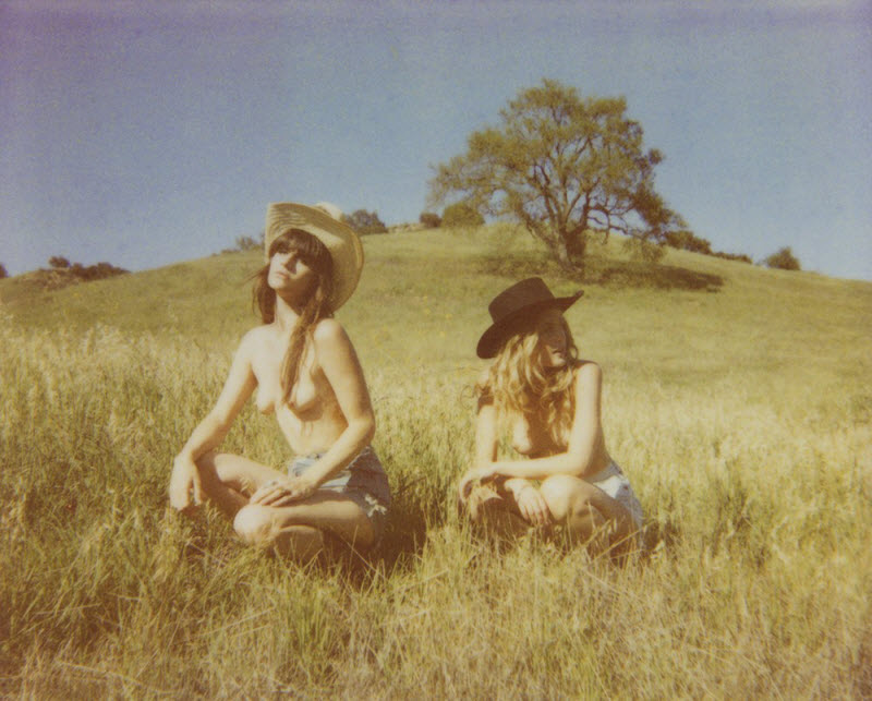 Девушки на снимках Хлои Афтел