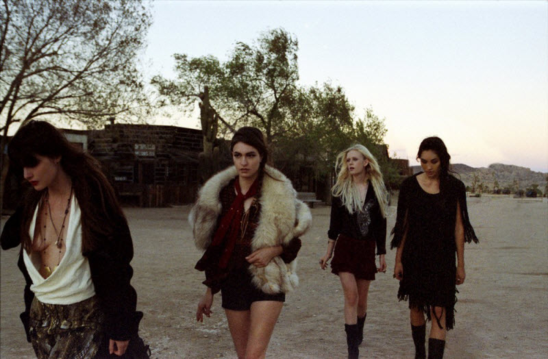 Девушки на снимках Хлои Афтел