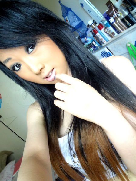 Симпатичные азиатки (50 фото)