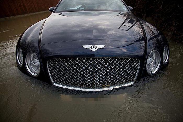 История одного Bentley (11 фото)