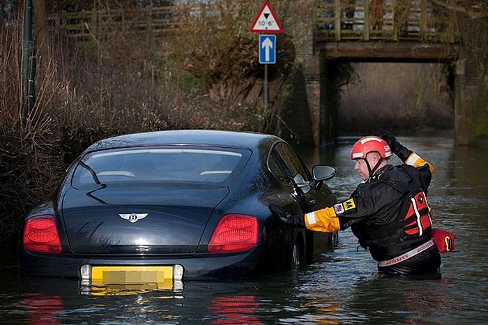 История одного Bentley (11 фото)