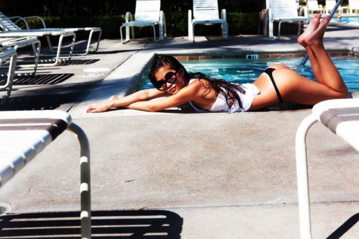 Девушки. Вид сзади (45 фото)