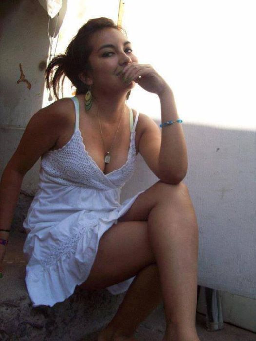 Очаровательные пользовательницы социальных сетей