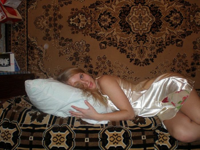 Очаровательные пользовательницы социальных сетей