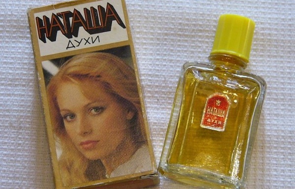 Из чего была сделана и как рекламировалась советская косметика и парфюмерия Из чего была сделана и как рекламировалась советская косметика и парфюмерия