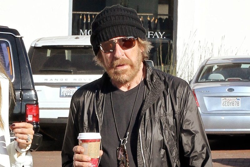 С Днем рождения, Чак!