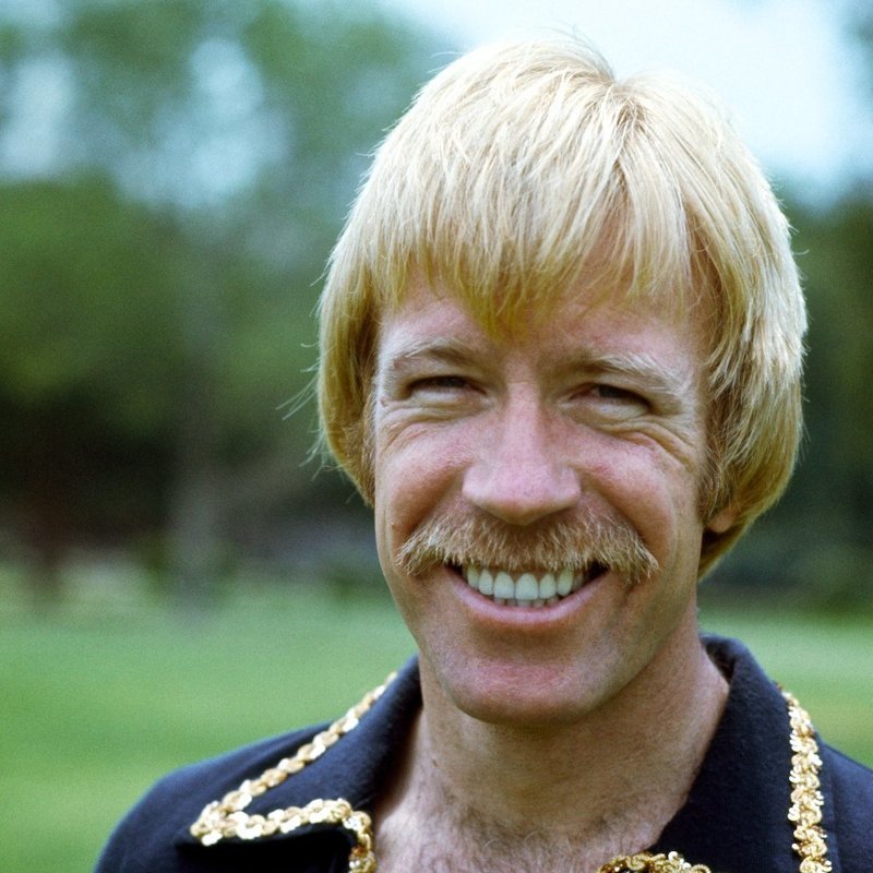 С Днем рождения, Чак!