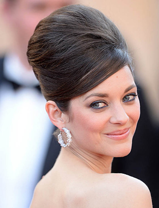 Женские прически, которые добавляют возраст