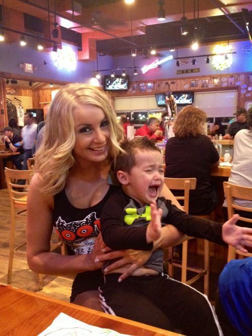 Девчонки на работе (31 фото)