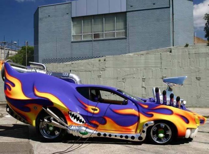 Самые необычные автомобили и мотоциклы