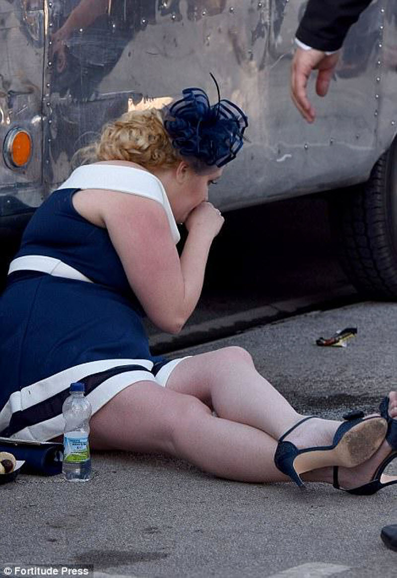 День Леди-2017 как прошла ежегодная женская попойка в Британии