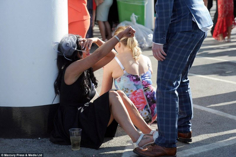 День Леди-2017 как прошла ежегодная женская попойка в Британии