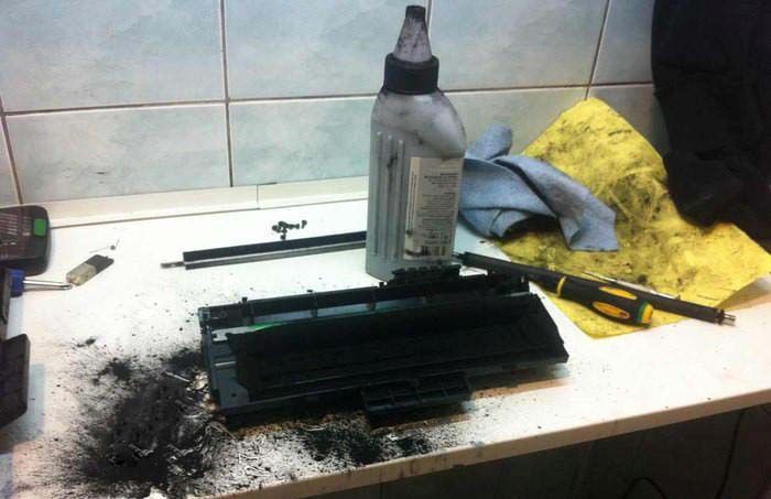 Когда заправка принтера пошла не по плану