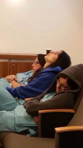 Уставшие медработники