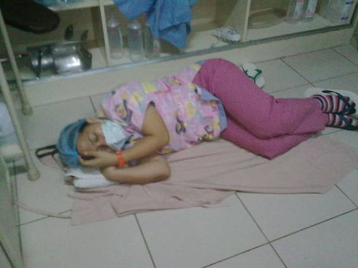 Уставшие медработники