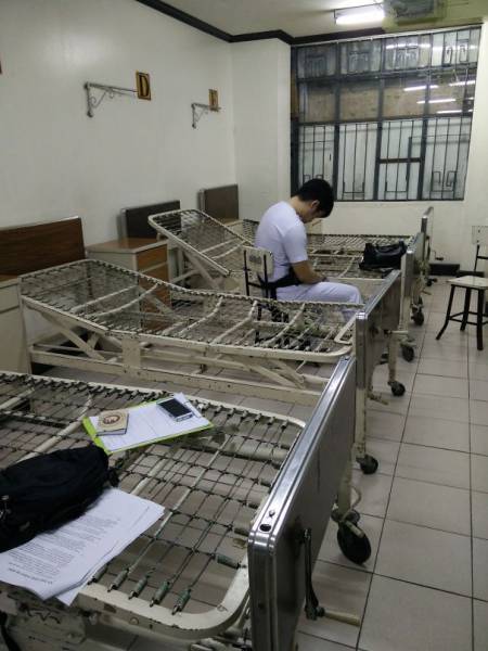 Уставшие медработники