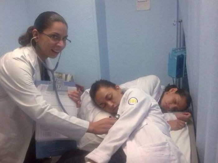 Уставшие медработники