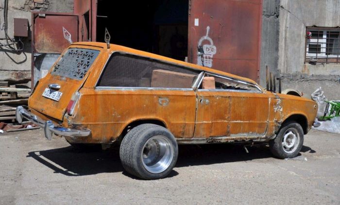 ВАЗ-2102 в стилистике авто из фильма «Безумный Макс»