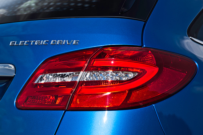 Результат сотрудничества Mercedes-Benz и Tesla Motors