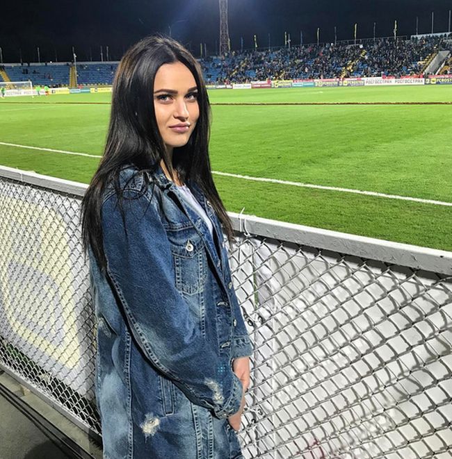 Девушки на футбольных матчах