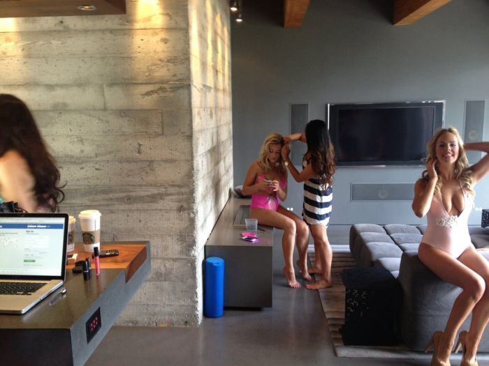 Фотосессия девушек в бикини