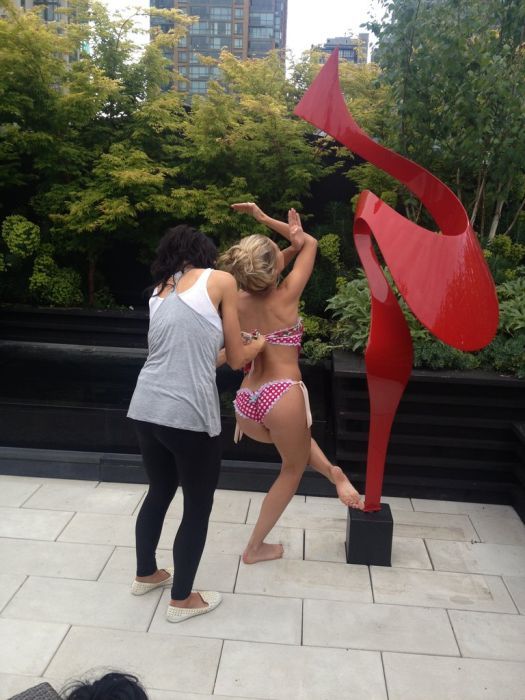 Фотосессия девушек в бикини