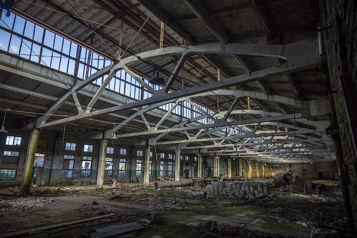 Руины фарфорового завода Руины фарфорового завода