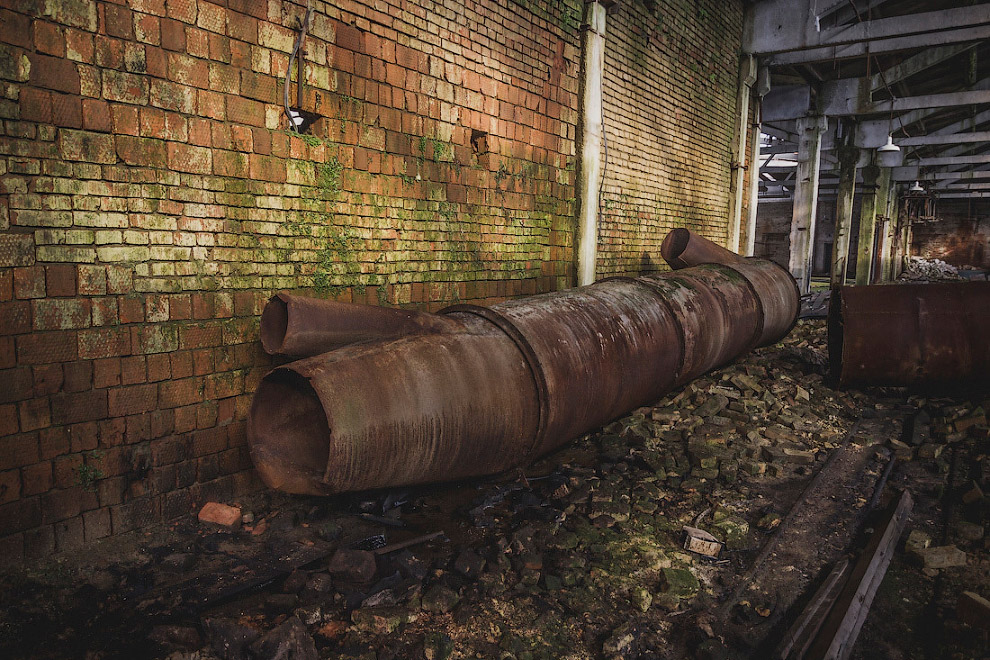 Руины фарфорового завода Руины фарфорового завода