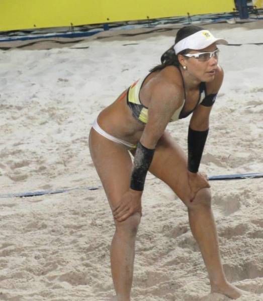 Пляжный женский волейбол