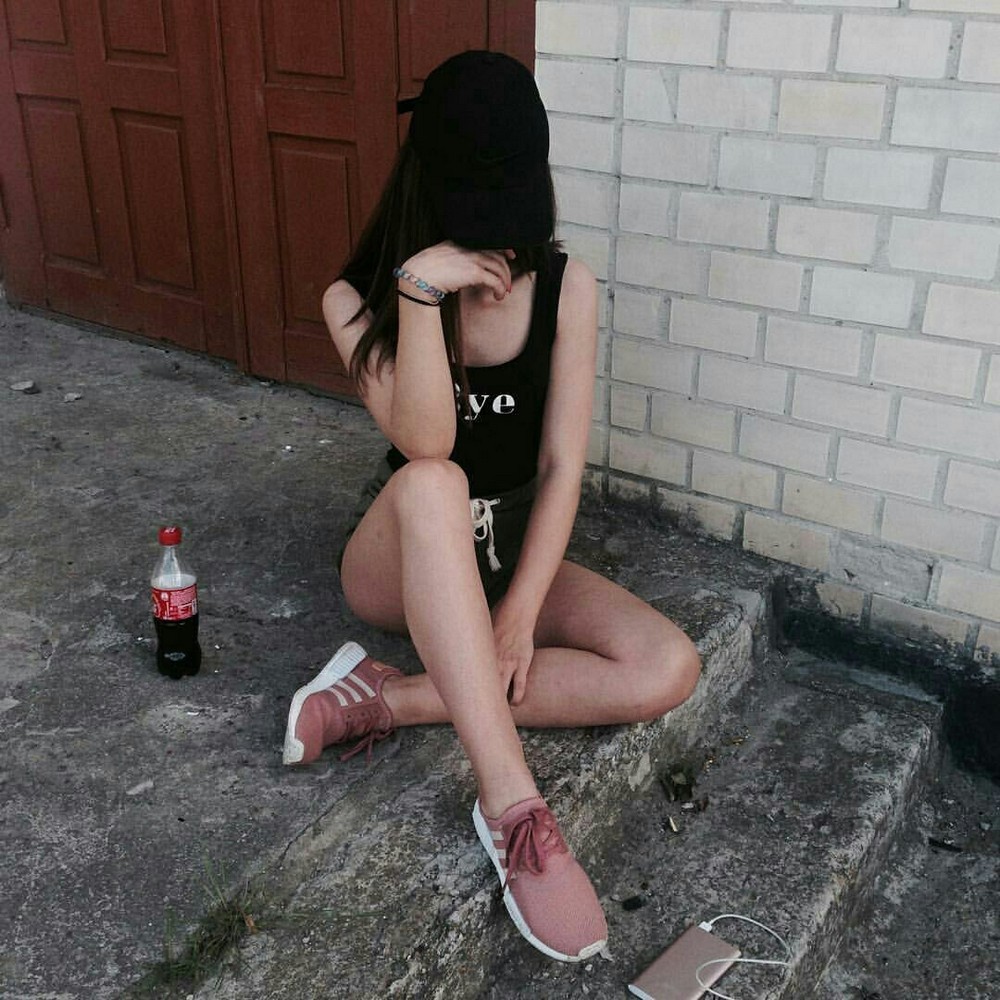 Фото девушек из социальных сетей