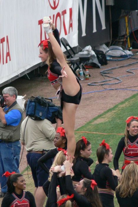 Девушки и спорт