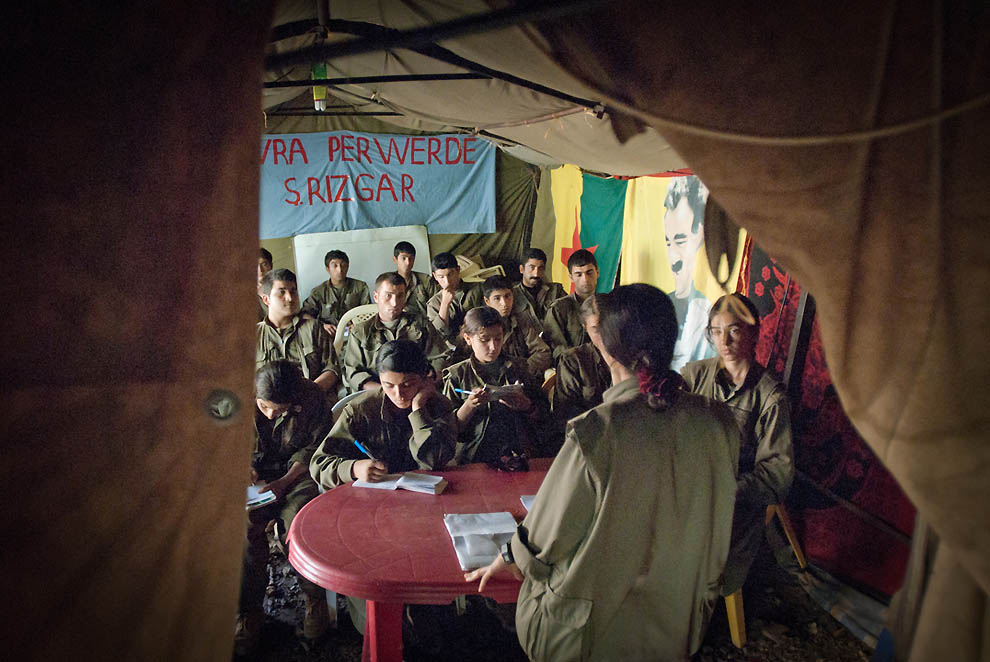 Курдские женщины-боевики (28 фото)