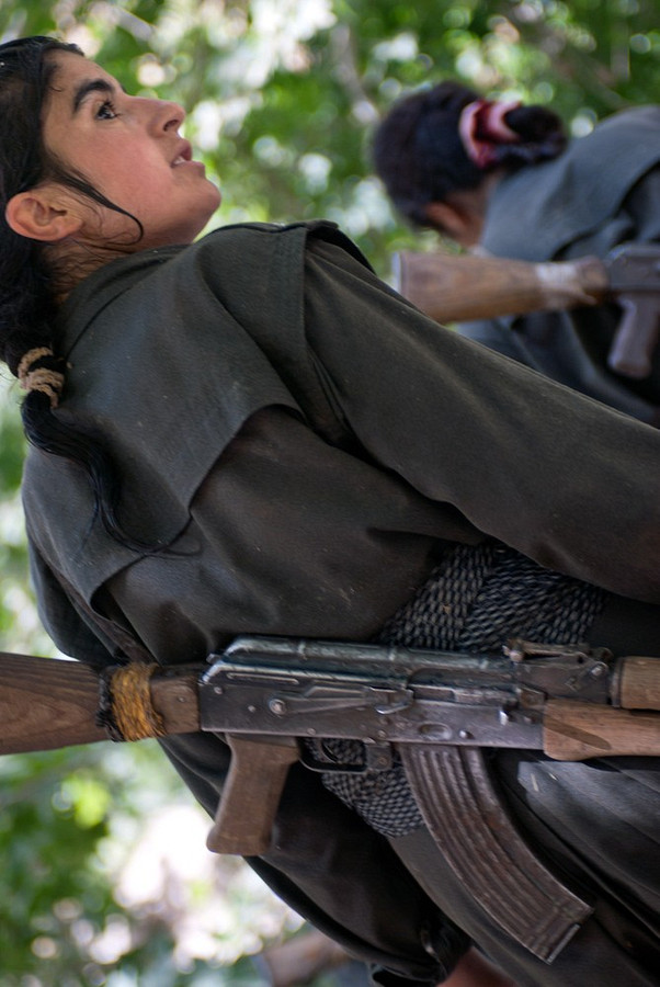 Курдские женщины-боевики (28 фото)