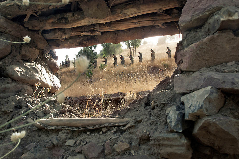 Курдские женщины-боевики (28 фото)