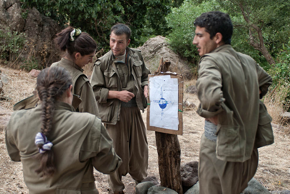 Курдские женщины-боевики (28 фото)