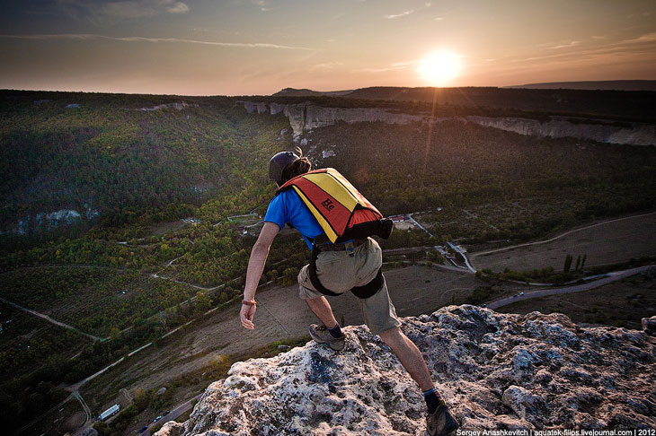 Бейсджампинг — экстремальный вид спорта