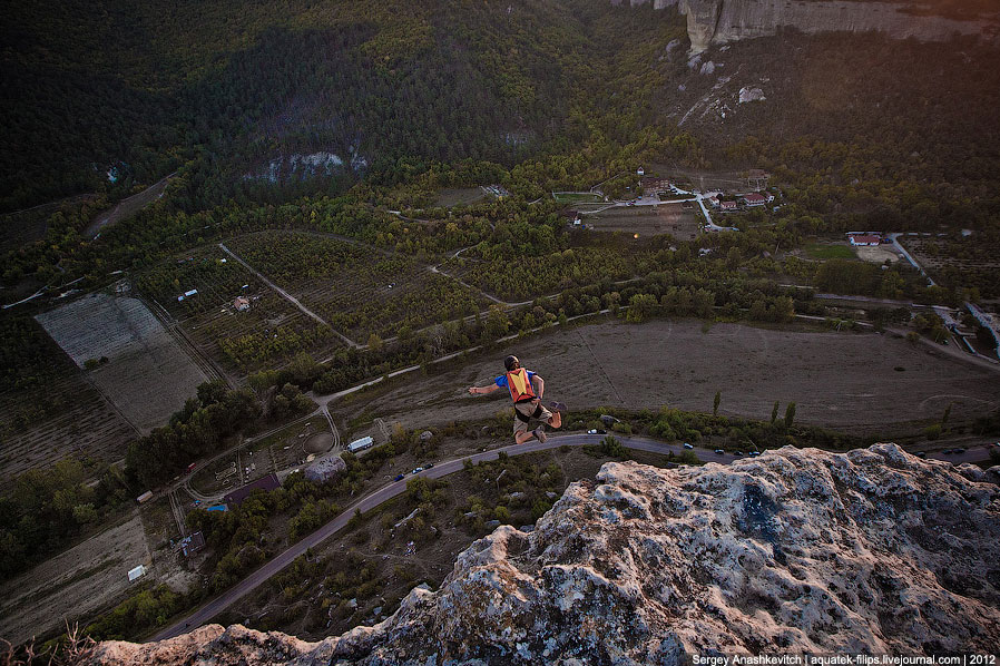 Бейсджампинг — экстремальный вид спорта
