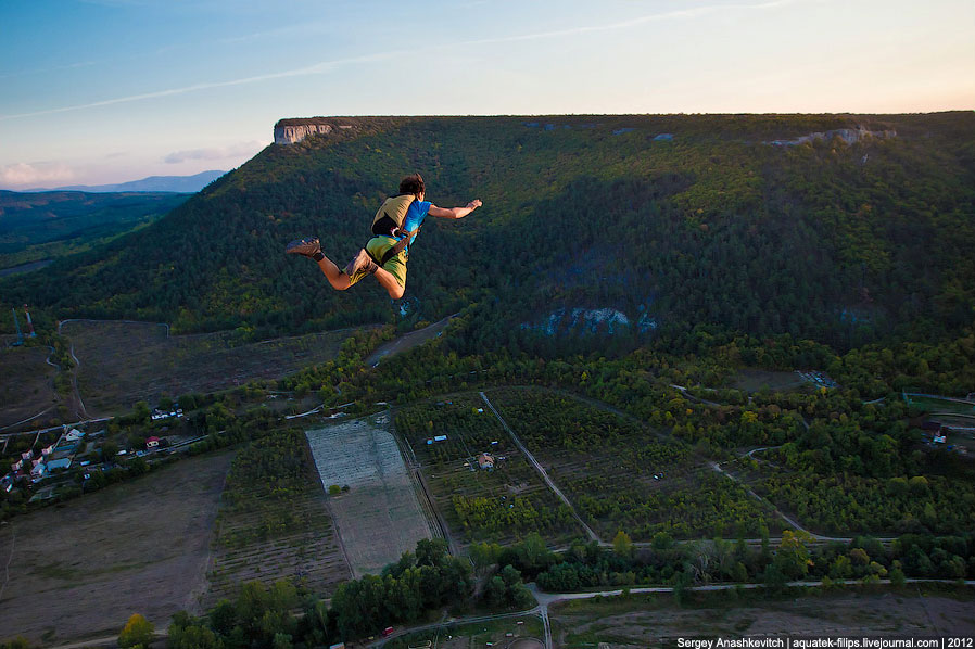 Бейсджампинг — экстремальный вид спорта