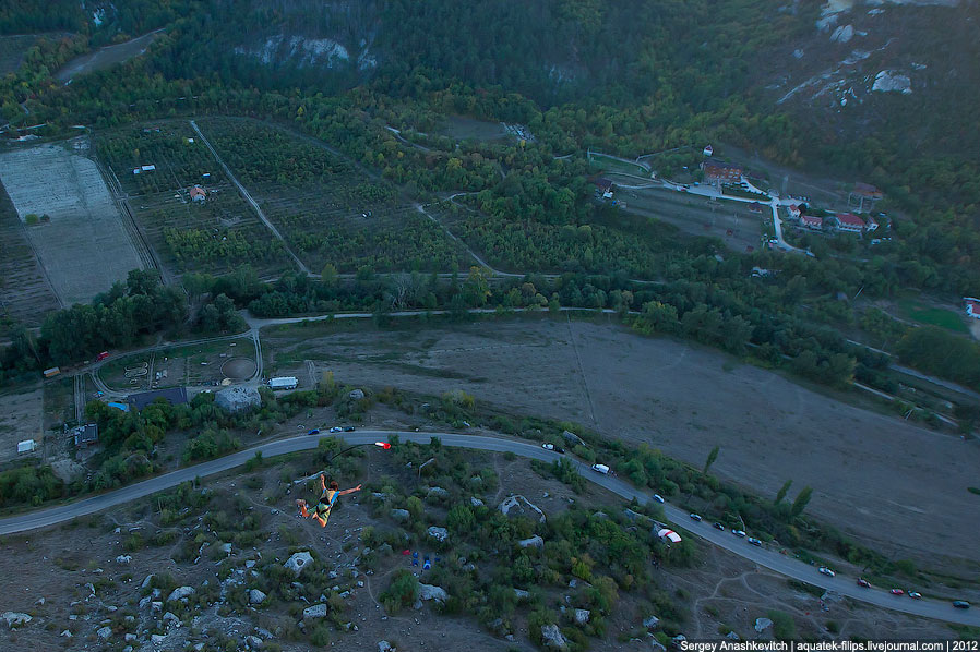 Бейсджампинг — экстремальный вид спорта