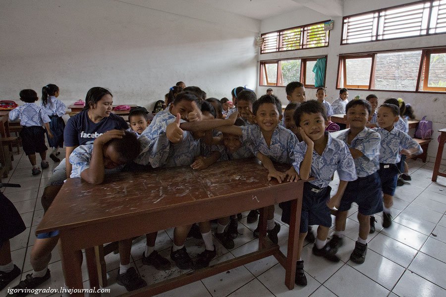 Самая позитивная школа в Индонезии