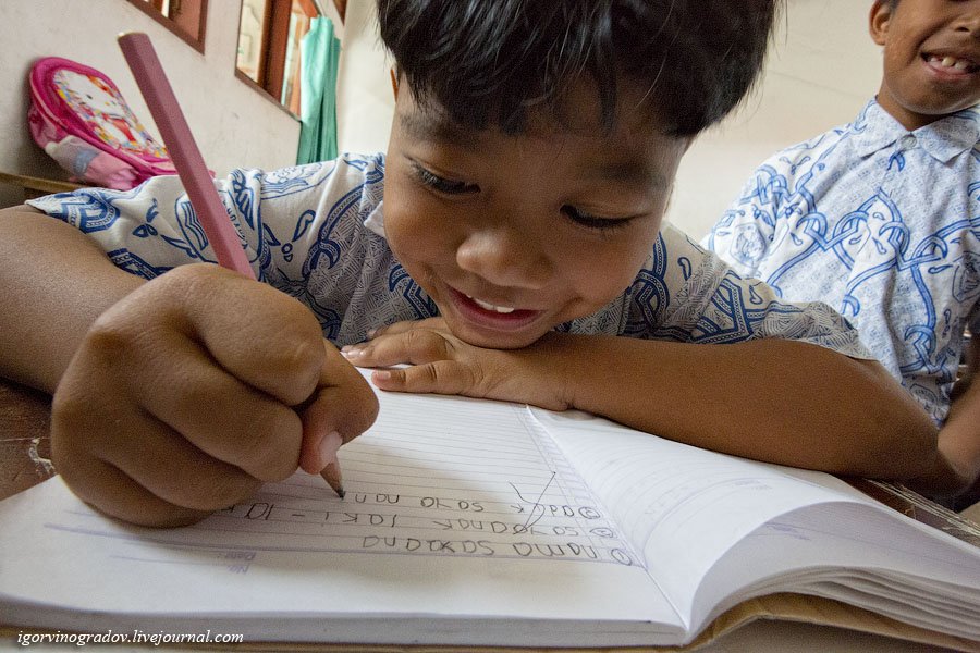 Самая позитивная школа в Индонезии