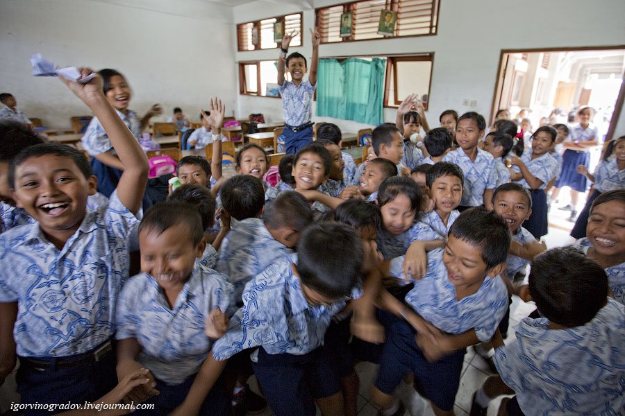Самая позитивная школа в Индонезии