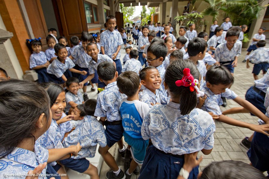 Самая позитивная школа в Индонезии