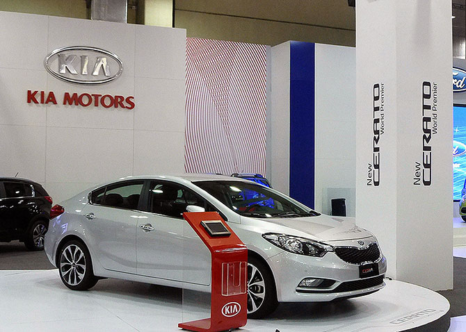 Автомобильные новости – юбилеи, премьеры и апгрейд (42 фото)