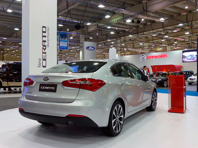 Автомобильные новости – юбилеи, премьеры и апгрейд (42 фото)