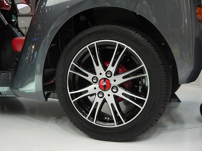 Автомобильные новости – юбилеи, премьеры и апгрейд (42 фото)