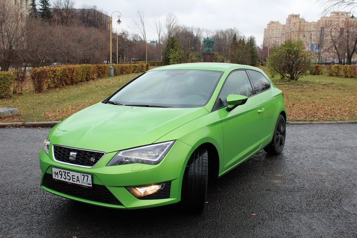 Модный и спортивный Seat Leon Модный и спортивный Seat Leon